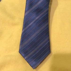David Donahue blue striped silk tie